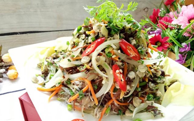 Thịt Hến Xào Miến