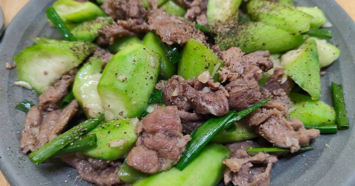 Mướp khía xào bò