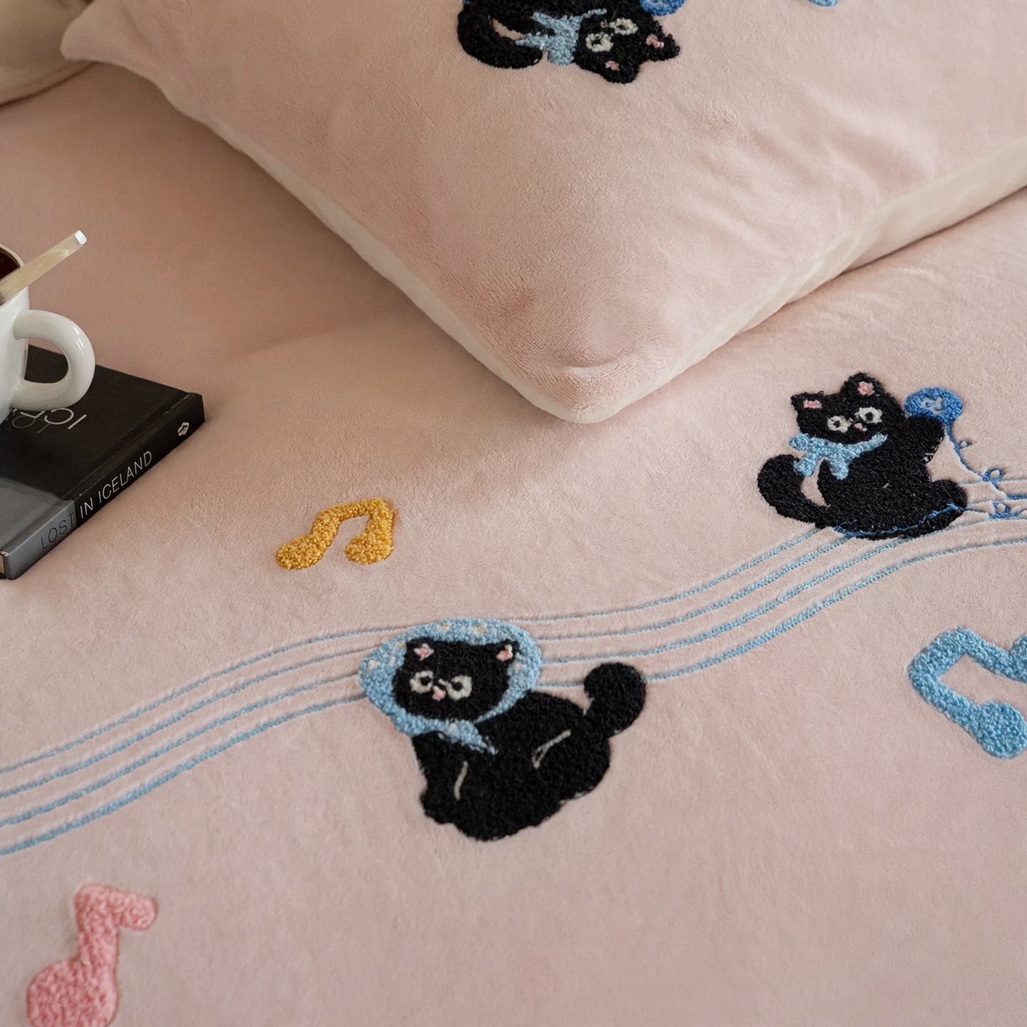 Bedding set, 4 pieces, microfiber, cat pattern