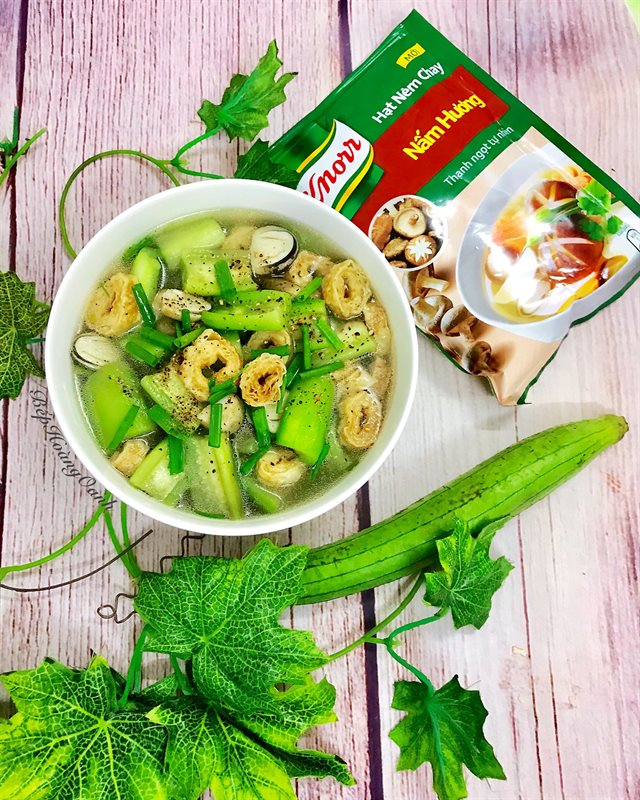 Canh Mướp Hương Nấm Mì Căn