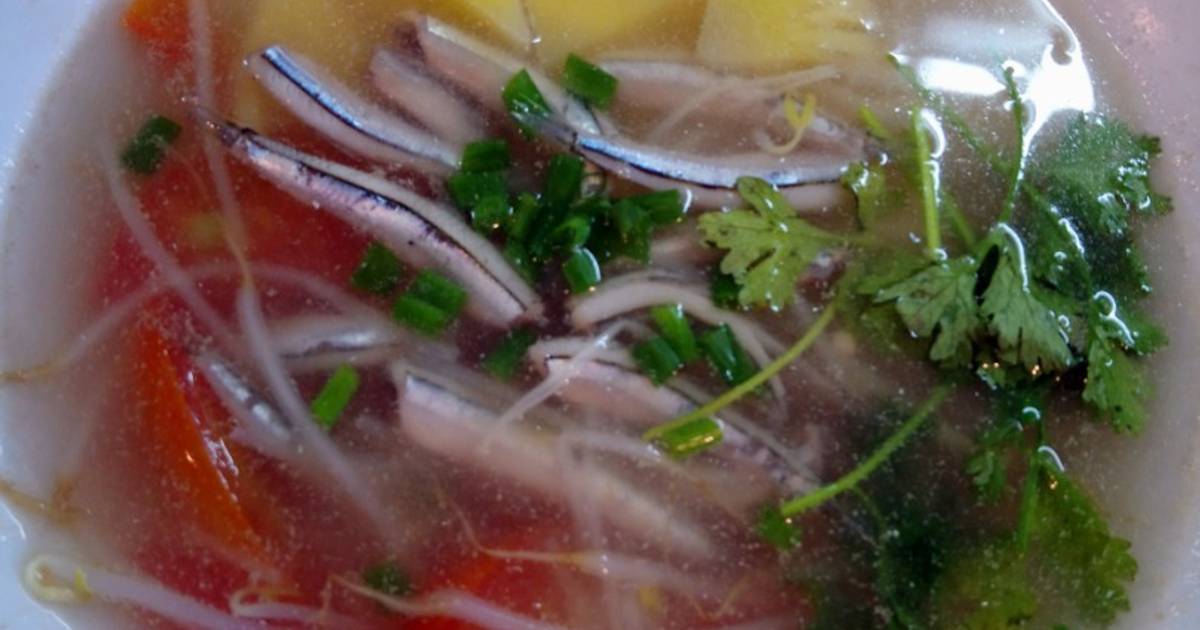 Cá cơm than nấu canh thơm cà