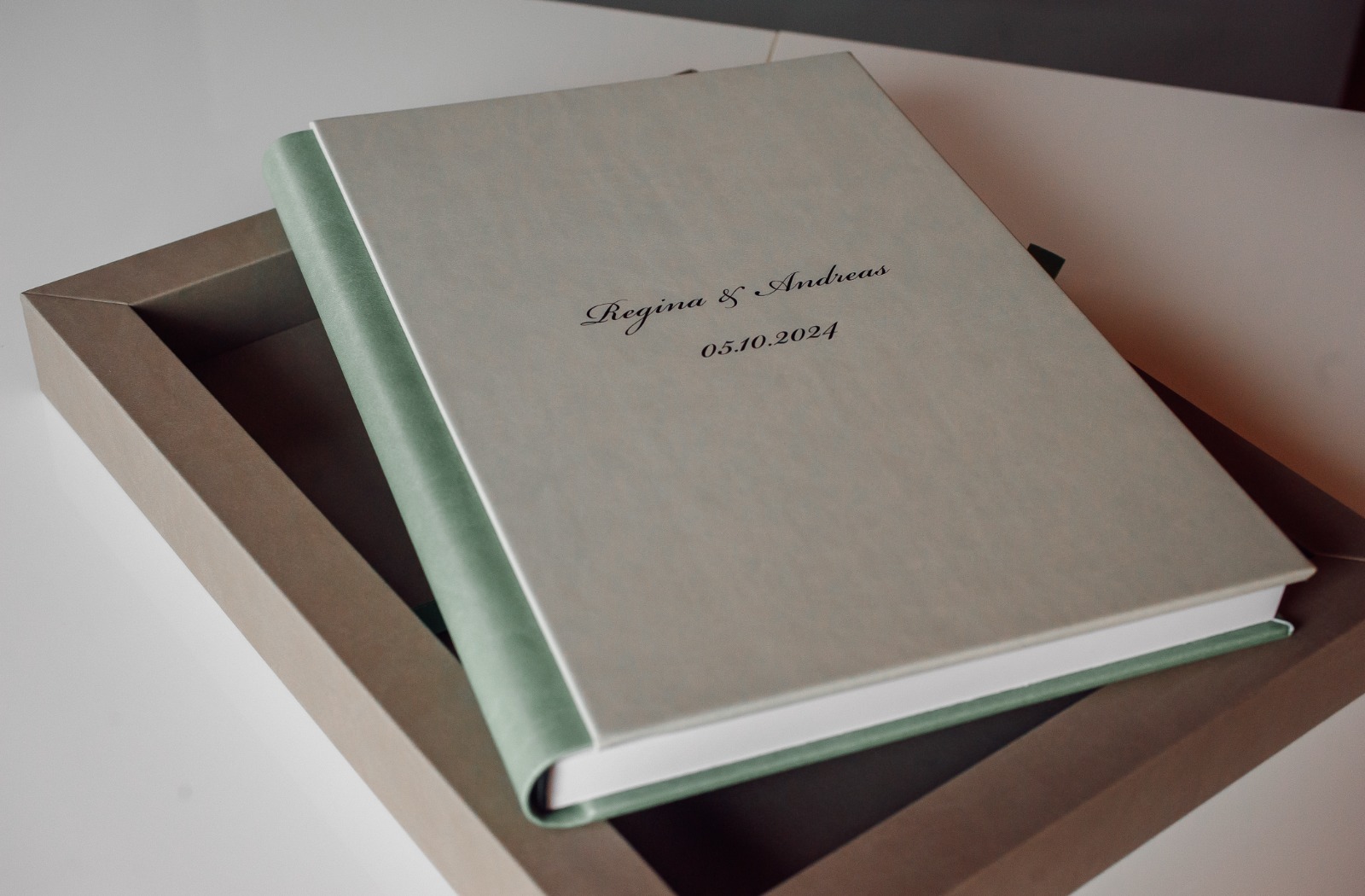 Handgefertigtes Premium-Hochzeitsalbum