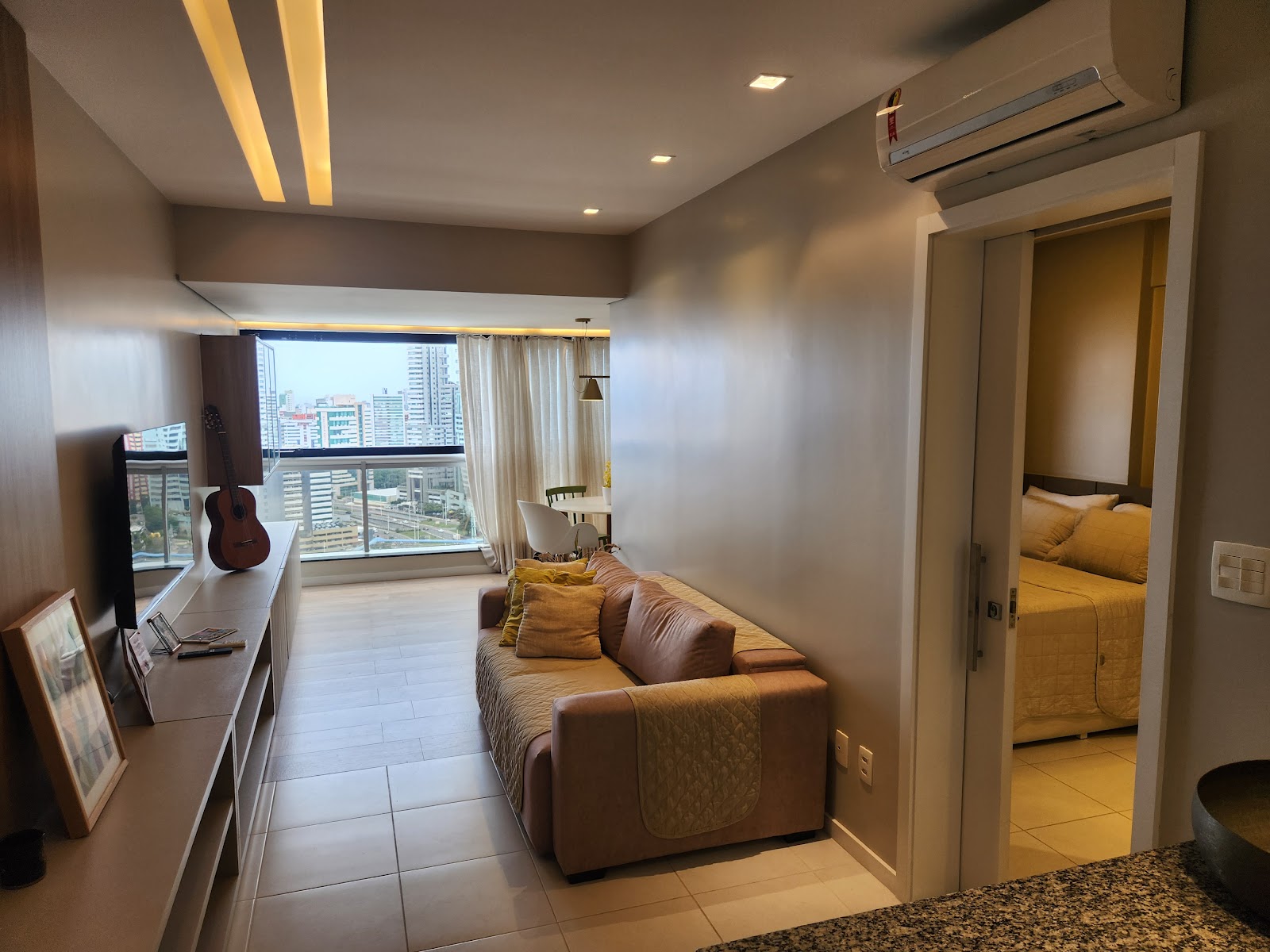Apartamento, Caminho das Árvores