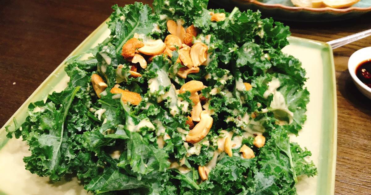Salad cải kale hạt điều