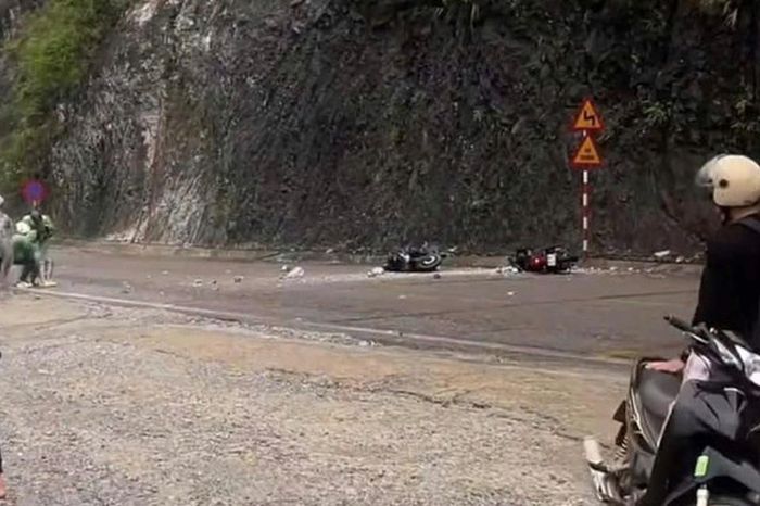 Tai nạn giao thông 18/5: Đá lăn từ taluy dương trúng xe máy, 2 người bị thương - Báo Xây Dựng