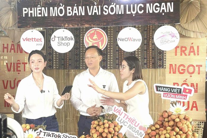 Phó Chủ tịch tỉnh Bắc Ninh livestream bán vải, chốt hơn 31 tấn đơn hàng - Báo VTC News