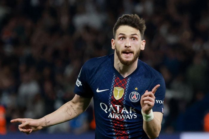 Chiến thuật giao bóng của PSG vướng chỉ trích - Tạp chí Tri thức