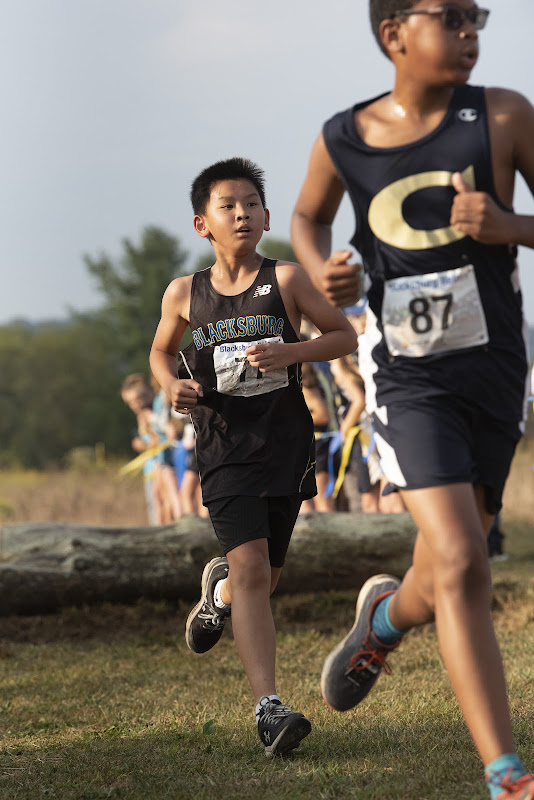 Photo from MS: Cross Country of Aaron Liu