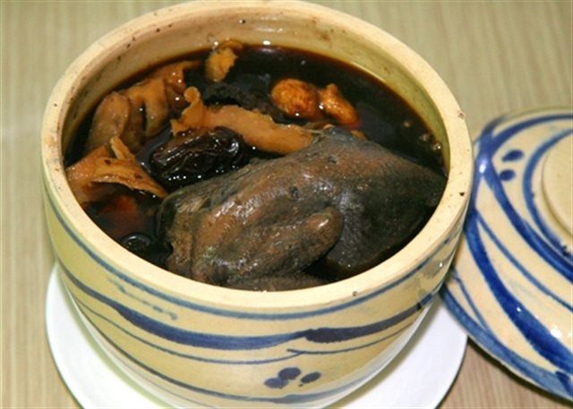 Gà Ác Thuốc Bắc