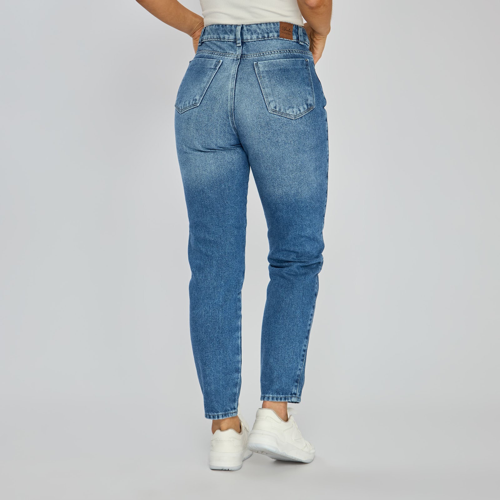 Jean rígido mom fit tiro alto bota tubo  - Vista 4