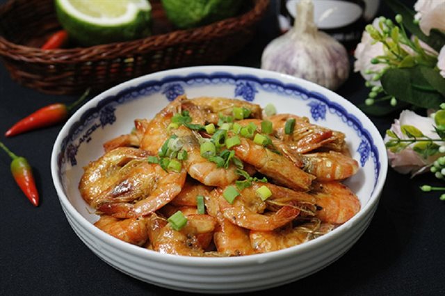 Tôm Rim Nước Cốt Dừa Thơm Ngon