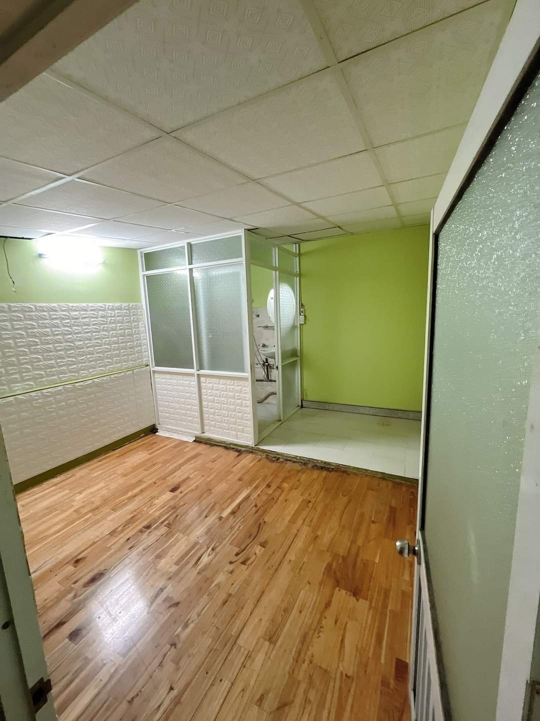 Cho thuê 1 phòng gác trên của nhà nguyên căn cấp 4 không chung chủ 2