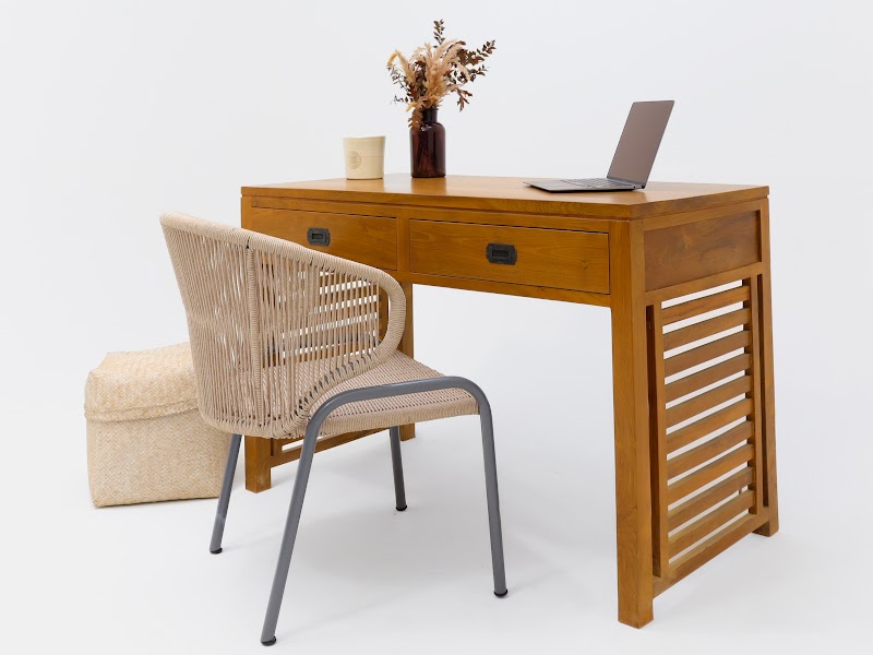 Bureau Hampton 2