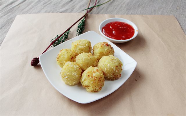 Khoai Lang Bọc Phô Mai Chiên Xù