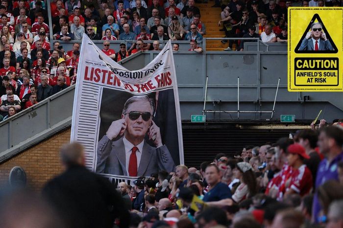 CĐV Liverpool phản đối ông chủ đội bóng - Tạp chí Tri thức