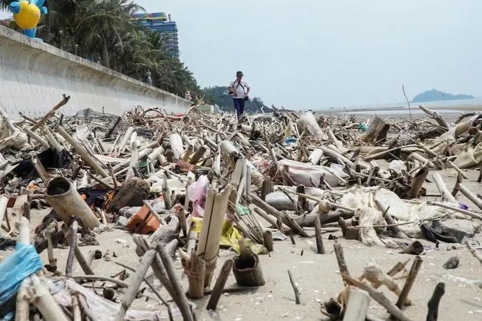 Tin mới cảnh tượng 'kinh hoàng' ở bãi biển nổi tiếng Thanh Hóa - Tạp chí Tri thức