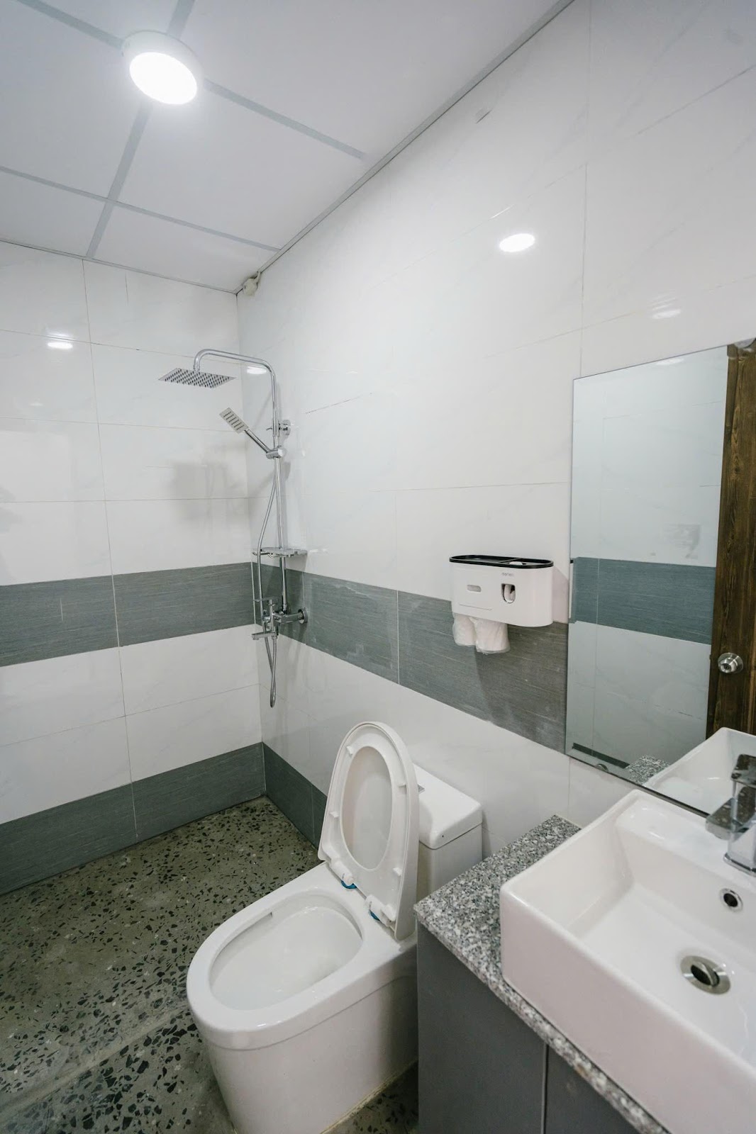 Cho thuê phòng Kế Bên ĐH Kinh Tế 3