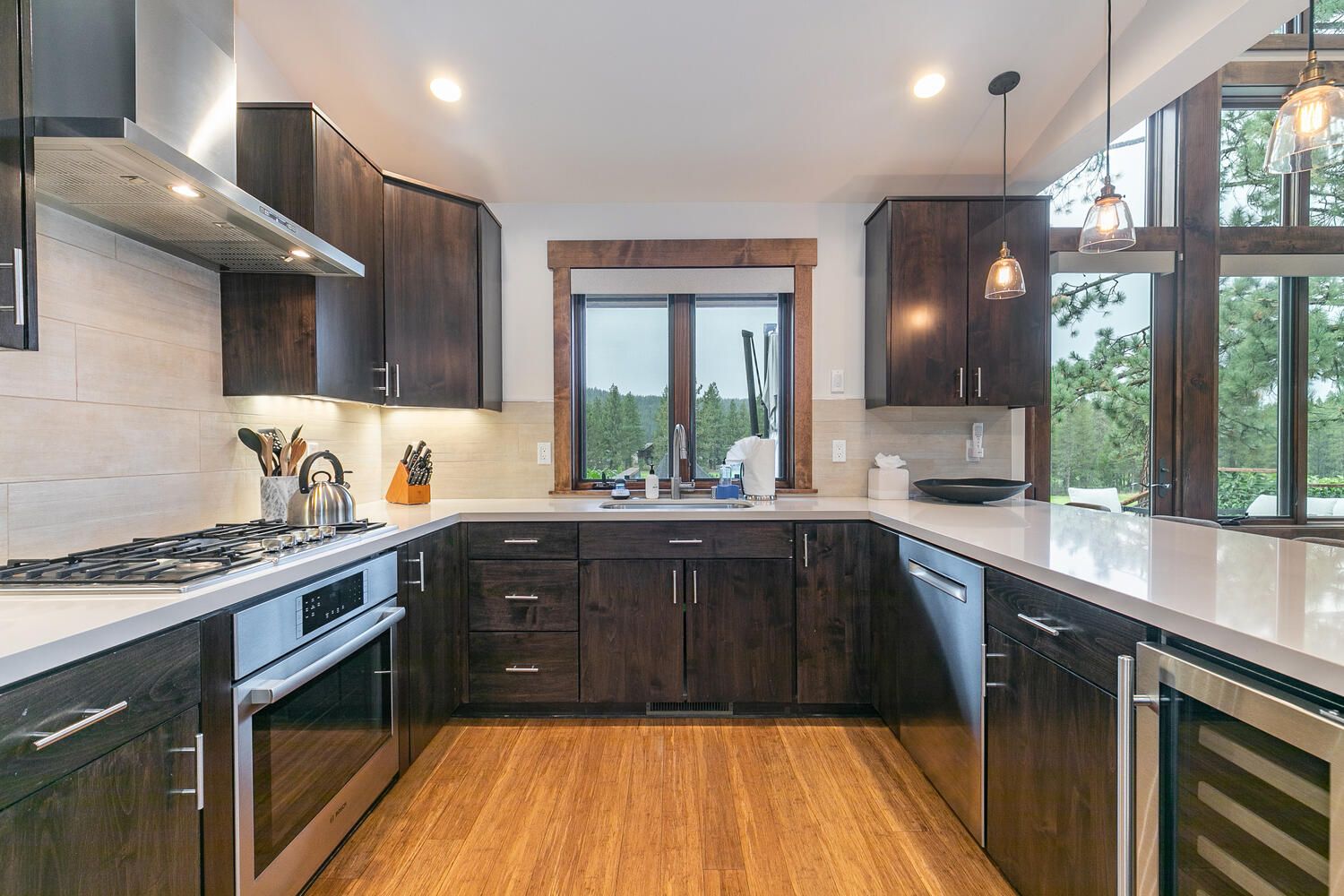 Truckee, California, USA — 4-Bed Villa 3