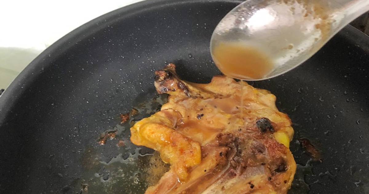 Đùi gà áp chảo sốt me chua ngọt