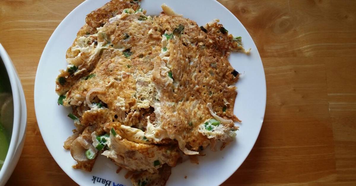 Hột vịt chiên củ cải muối