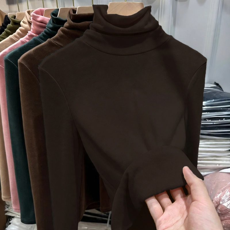 Women's long-sleeve shirt with a stand collar, quilted