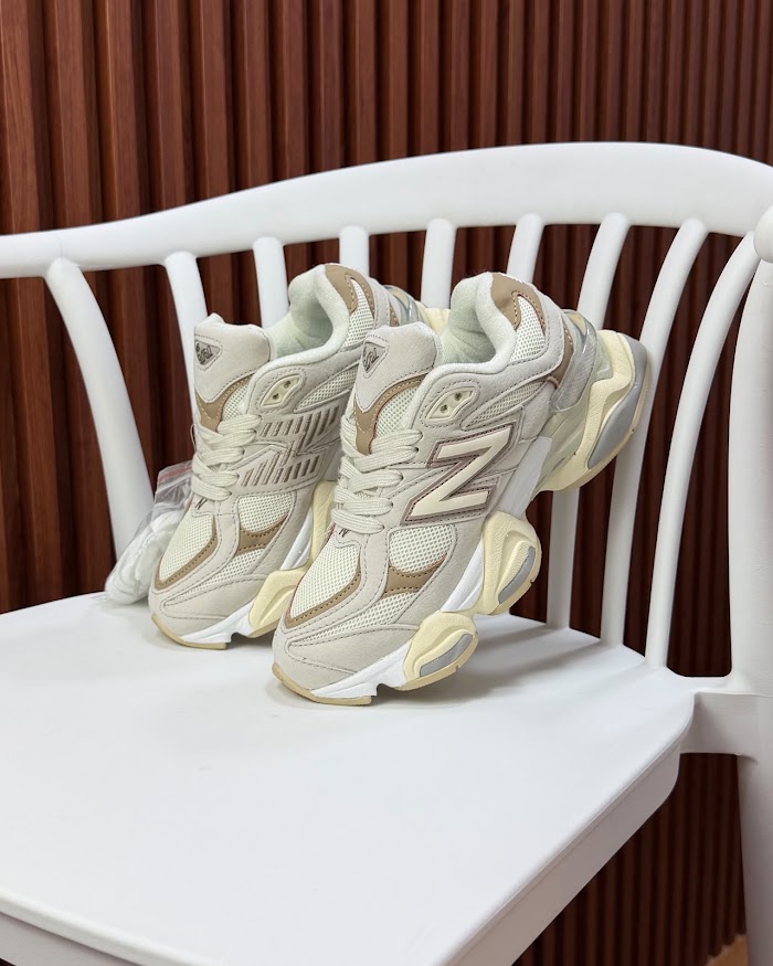 New Balance 9060 Crema Beige