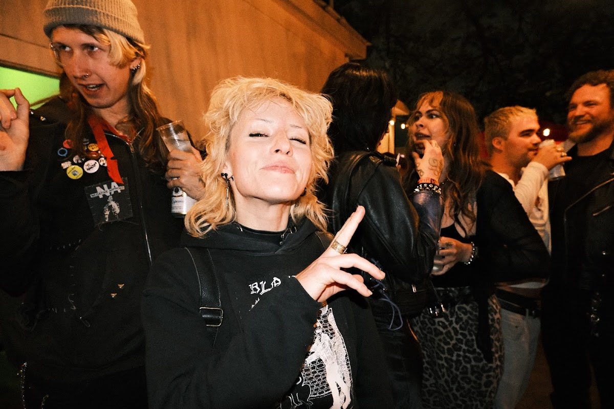 @tlau.photos_thelostandunfounds_2026-04-19_austin_last_night_041