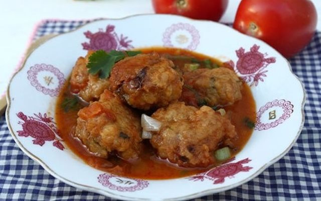 Gà Viên Sốt Cà Chua