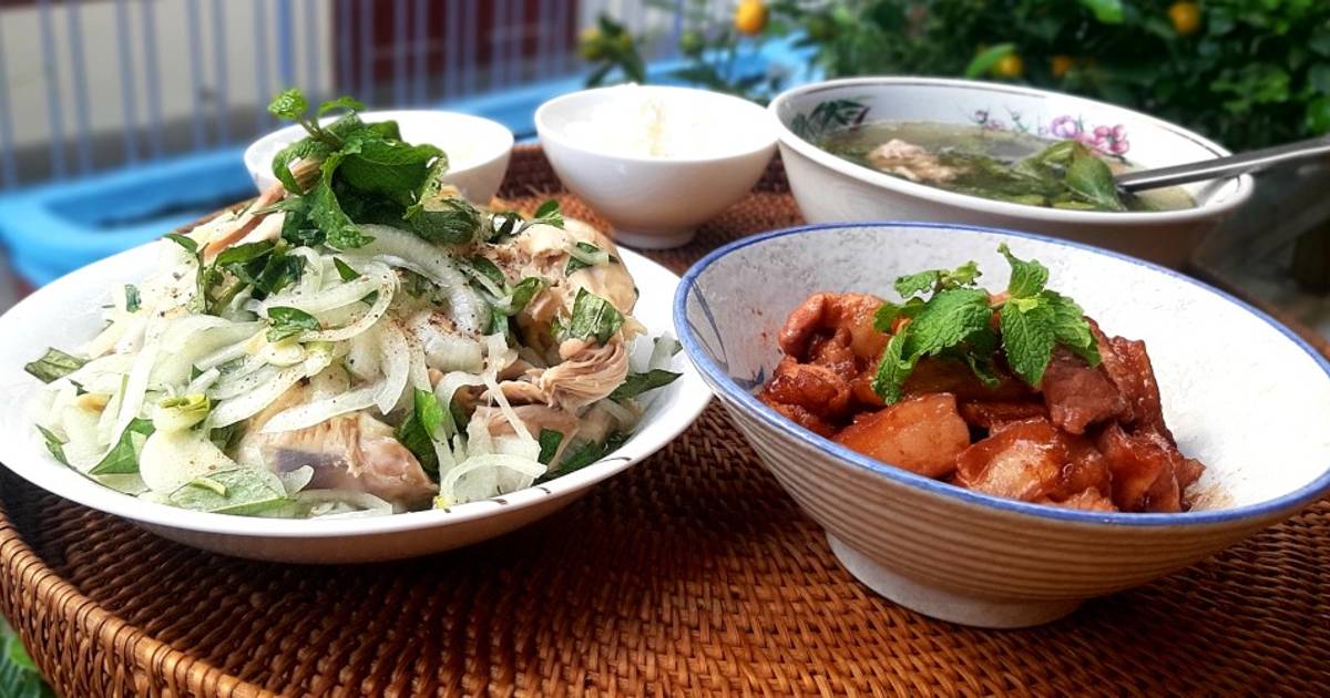 Mâm cơm của mẹ đơn giản mà hấp dẫn