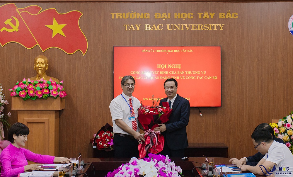 Đảng uỷ Trường Đại học Tây Bắc tổ chức Hội nghị công bố Quyết định của Ban thường vụ Đảng ủy các cơ quan Đảng tỉnh về công tác cán bộ