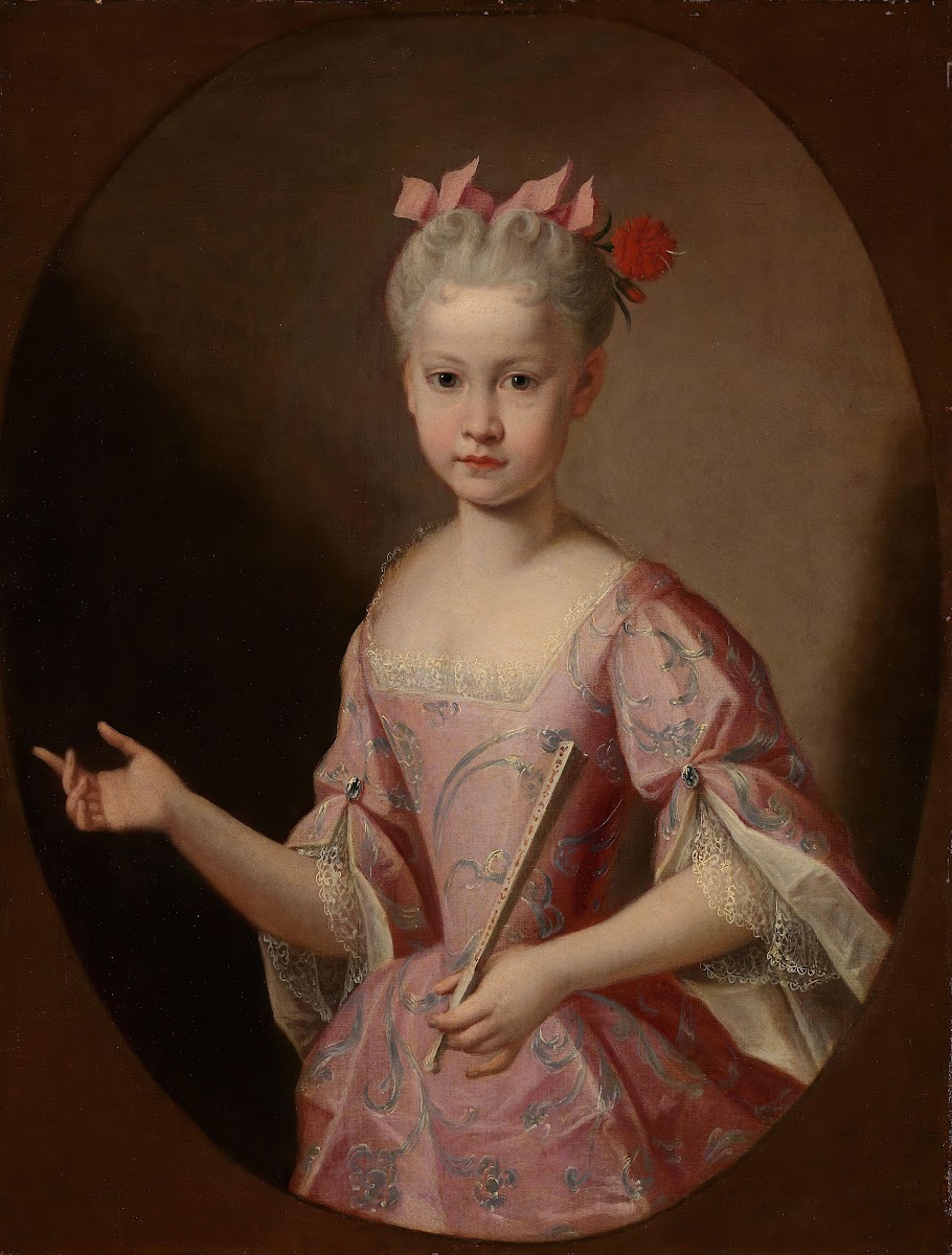 Young girl with fan