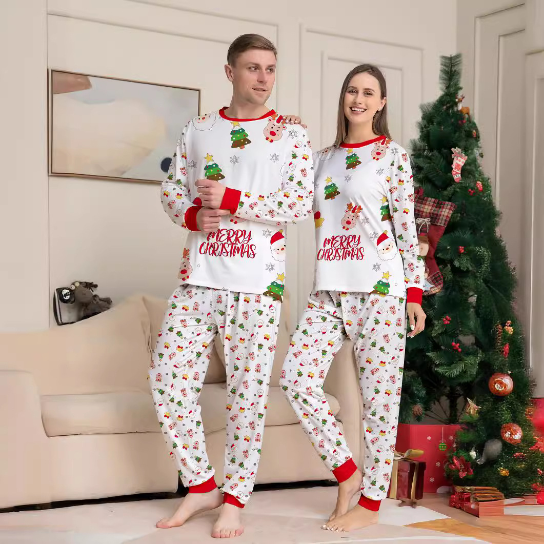 Christmas Pajama Set for Families with Christmas Tree Motif