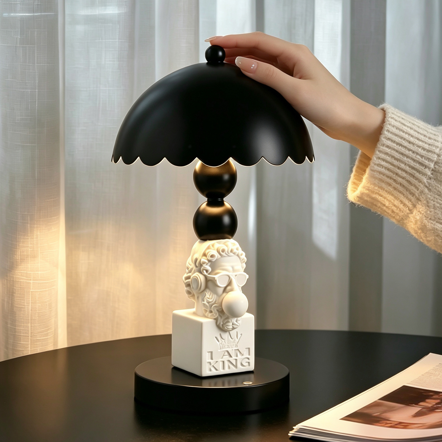 Character Table Lamp, Resin, Model ZHTJ038