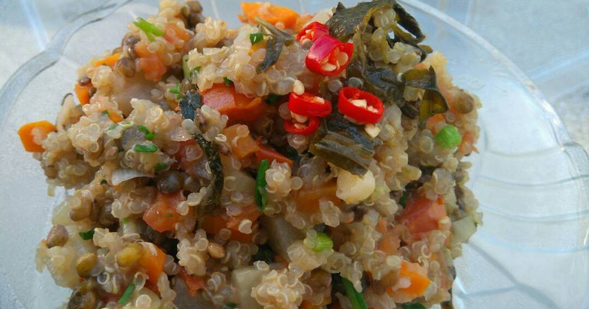 Quinoa, lentil nấu rau củ