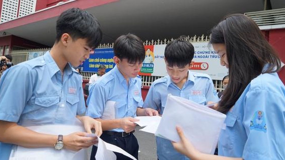Đề thi toán lớp 10 ở TP HCM không khó nhưng nhiều 'bẫy' - Báo Người Lao Động