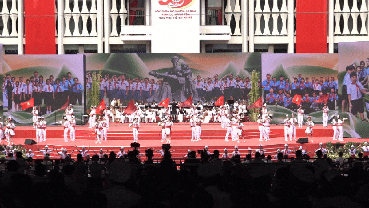 TPHCM: Tự hào về truyền thống, trọng trách với tương lai - Báo Sài Gòn Giải Phóng