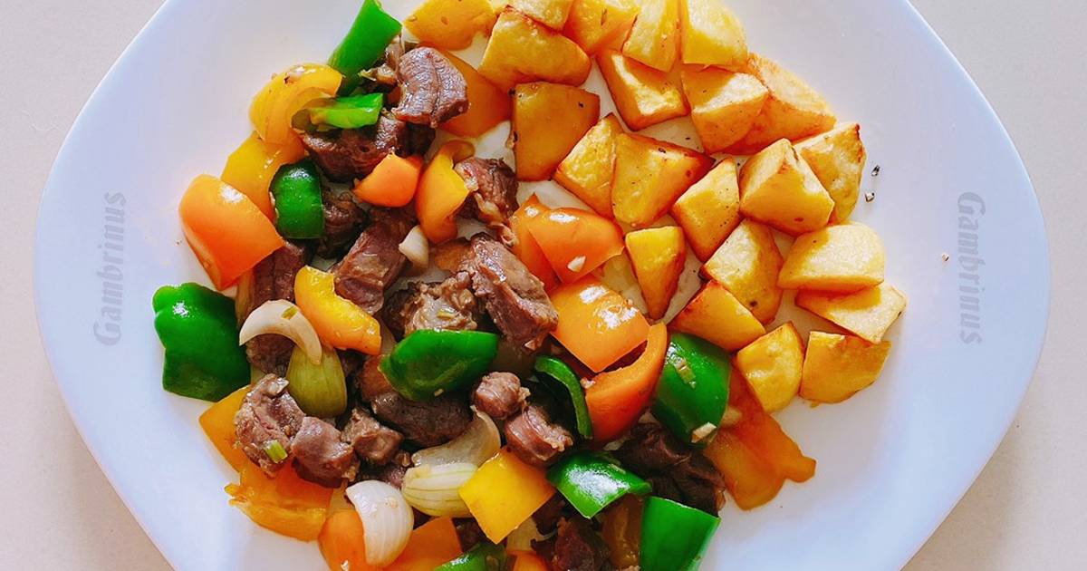 Bò lúc lắc khoai tây