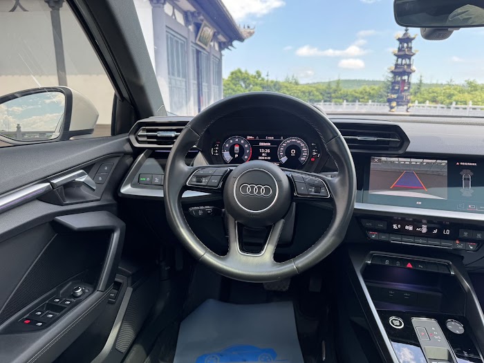 AUDI A3L