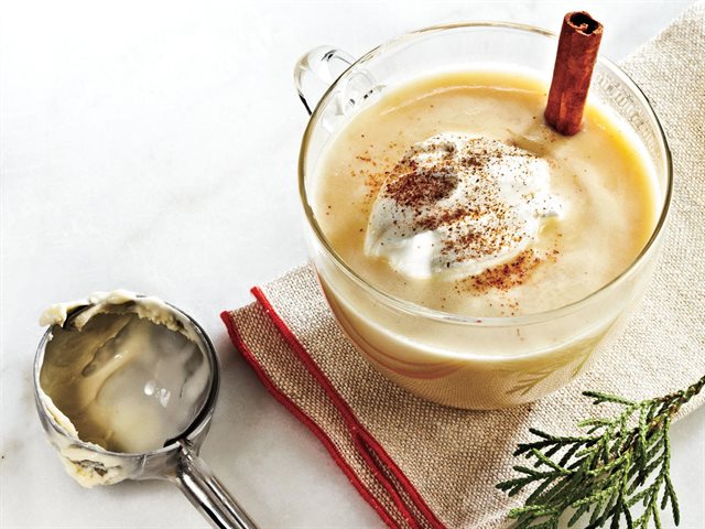 Cocktail Trứng Sữa Cho Giáng Sinh
