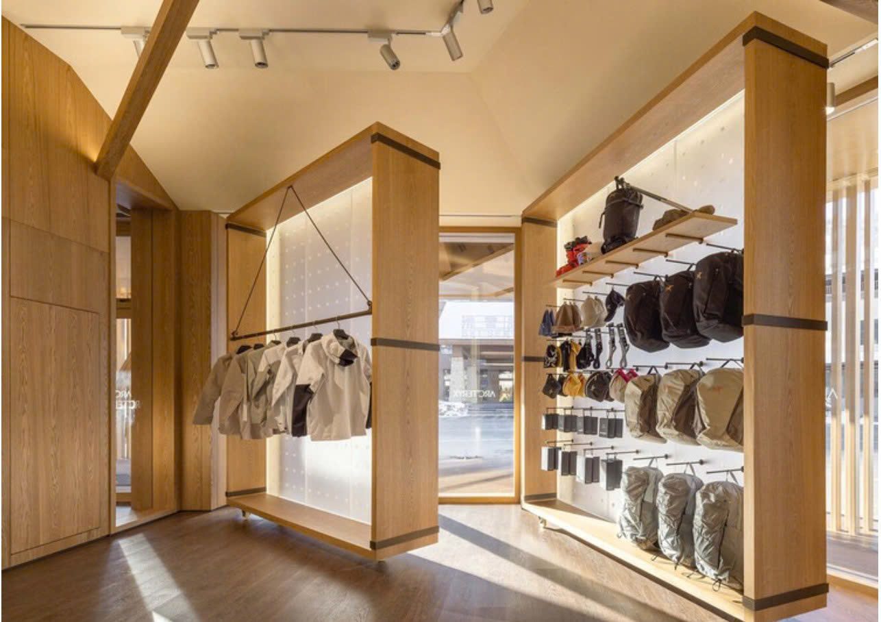 Giữa Ánh Sáng và Bóng Tối – Khi ánh sáng trở thành ngôn ngữ tạo nên bầu không khí kiến trúc