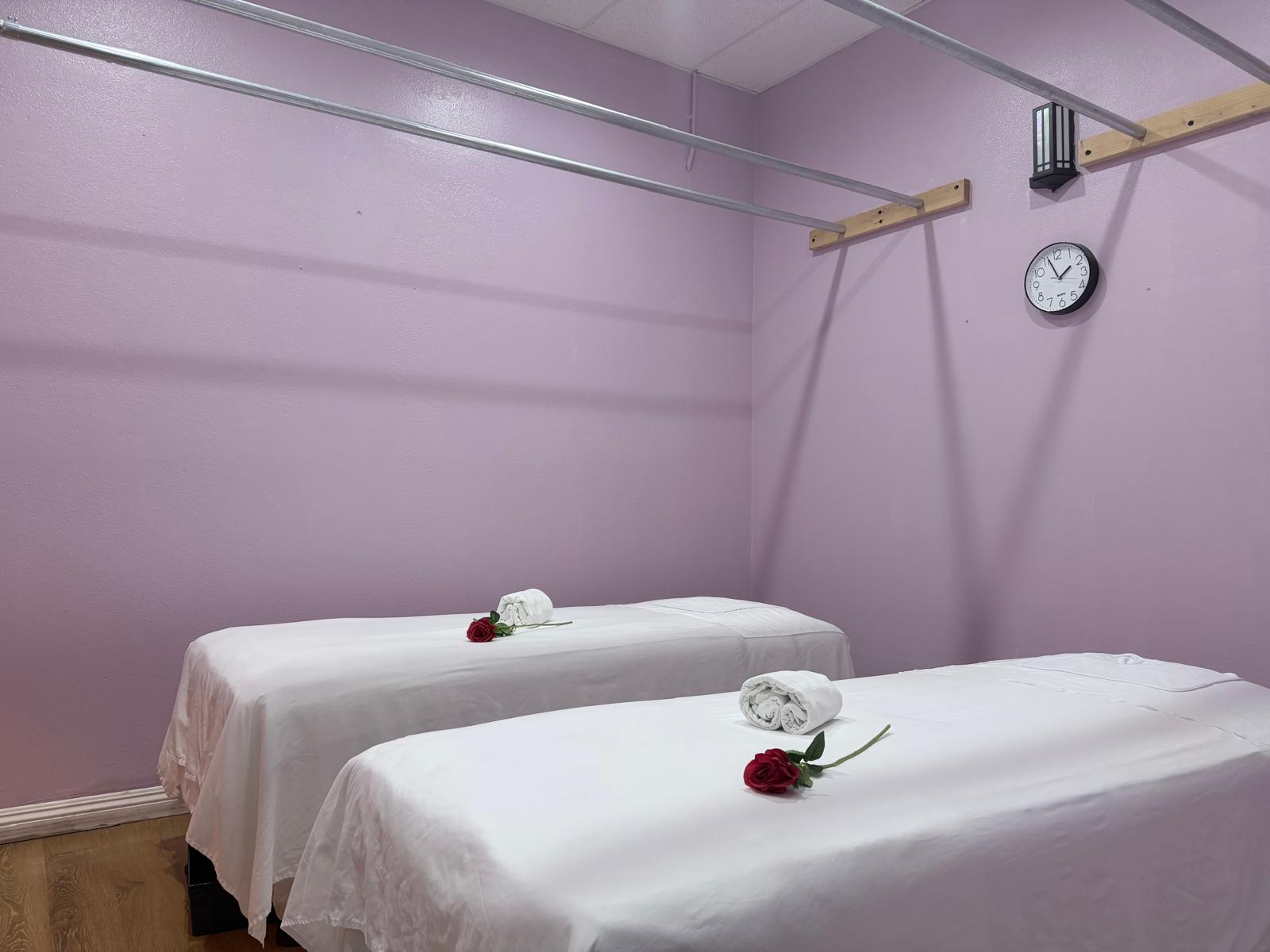 Calm massage treatment space