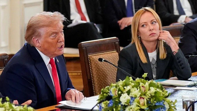 Meloni Rejects Trump's 'Made Up' Claim She Begged for G7 Photo