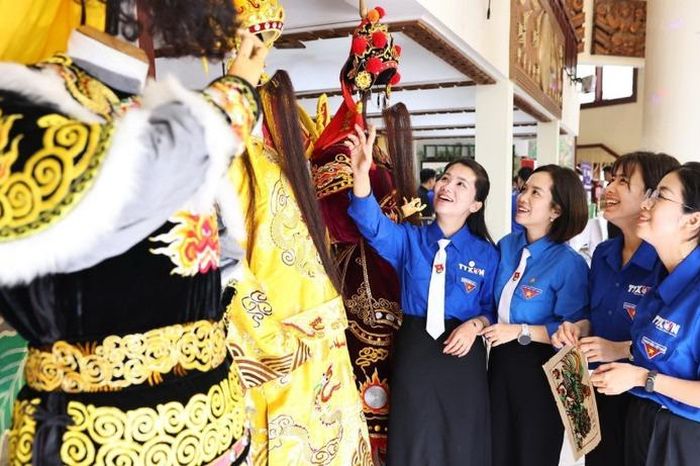 Lan tỏa giá trị văn hóa dân tộc trong tuổi trẻ - Đài Phát thanh và truyền hình Hà Nội