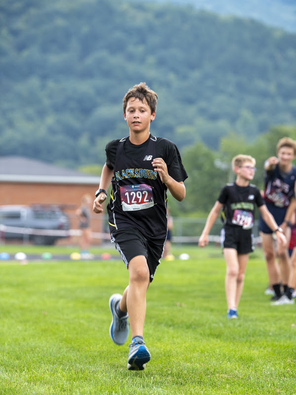 Photo from MS: Cross Country of Joaquin Hernandez