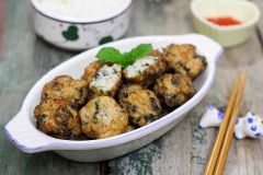 Chả ốc là món ăn đơn giản, dân dã nhưng lại cực đặc biệt và thơm ngon.