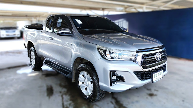 TOYOTA HILUX REVO