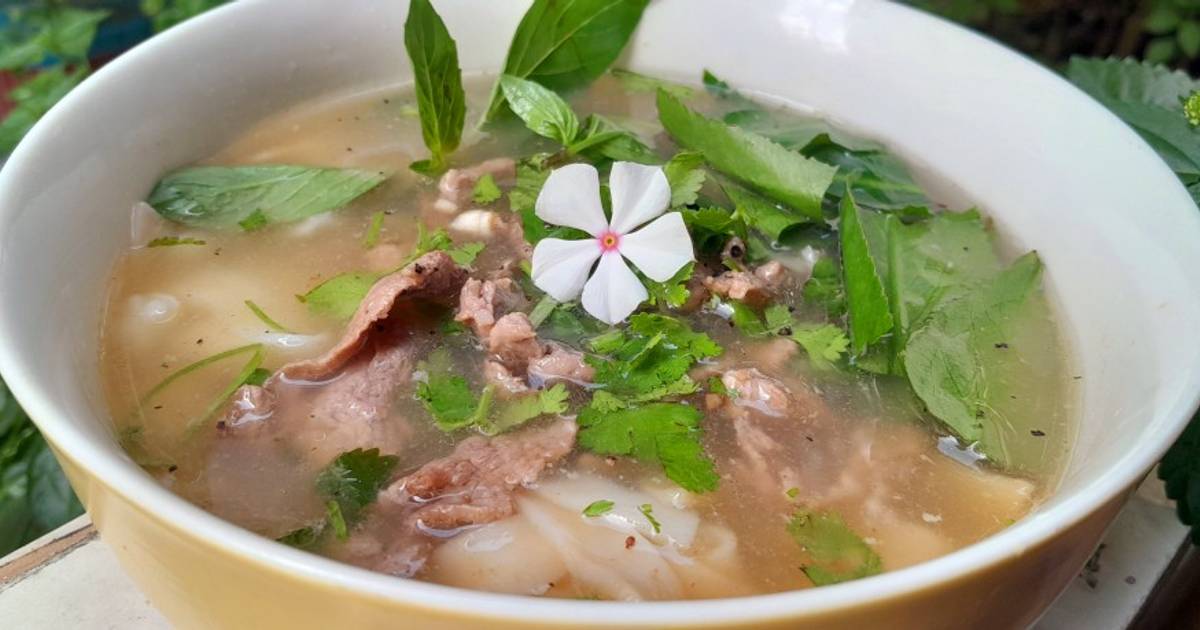 Mì lá tươi nấu bò