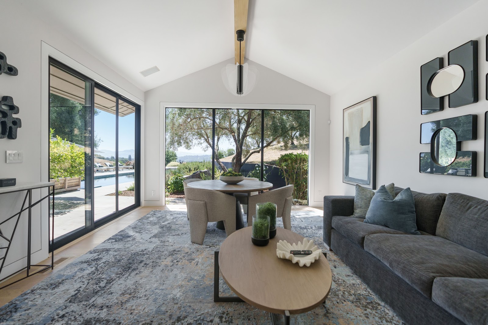 Napa, California, USA — 6-Bed Villa With Hot Tub 3
