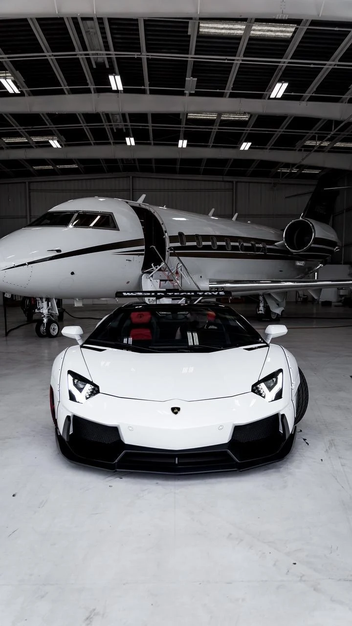 White Lamborghini Aventador in Hangar - Automotive Photography iPhone Wallpaper (720x1280)