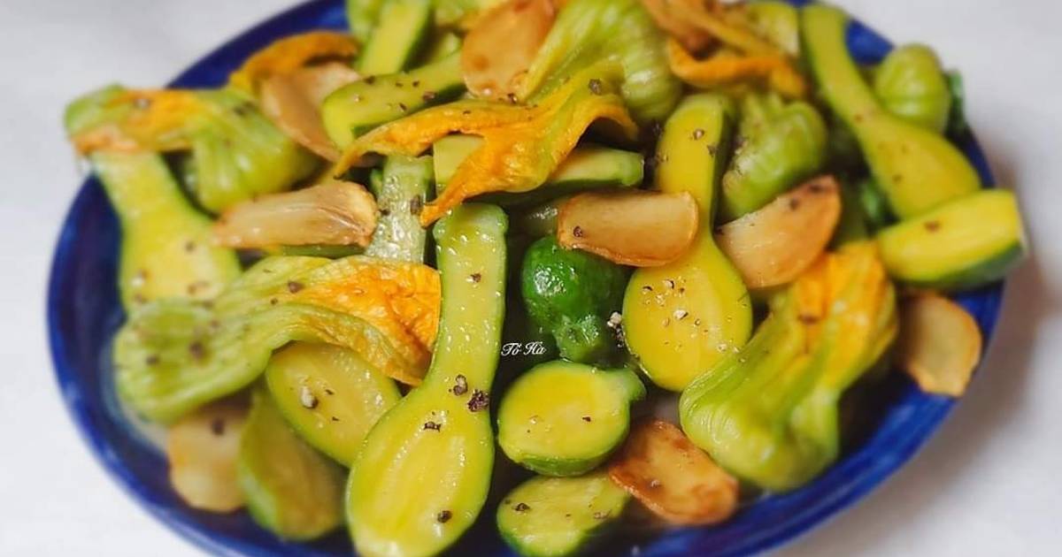 Đọt bí NỤ xào tỏi